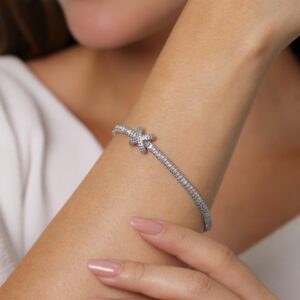 Pulseira Zircônias Baguete com Detalhe X Cravejado em Ródio Branco