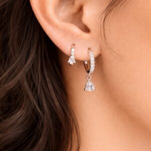 Brinco Duplo Argola Cravejada e com Pontos de Luz Gota em Ródio Branco